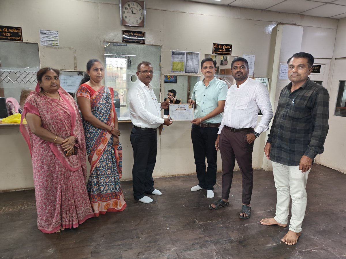 બીજી ઓક્ટોબરના રોજ યોજાયેલ ગ્રામસભામાં આયુષ્યમાન આરોગ્ય મંદિર કુંકાવાવ તાલુકાના આરોગ્ય કર્મચારી દ્વારા હાજરી આપી વિવિધ આરોગ્ય પ્રોગ્રામો વિશે ચર્ચા કરવામાં આવી.......<a href="/ddoamreli/">DDO Amreli</a> <a href="/CollectorAmr/">Collector & DM Amreli</a>