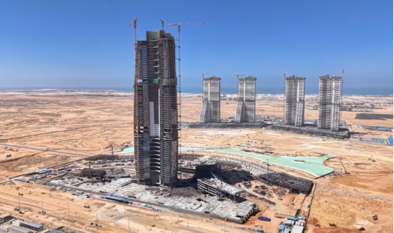 CSCEC_EGYPT's tweet image. #UpWeBuild Recently, CSCEC Egypt organized an event under the title “Mutual Learning” as part of mutual learning and shared progress. A total of 62 employees from the New Administrative Capital CBD project and the New Alamein Downtown Towers project took part. 📚

The event…