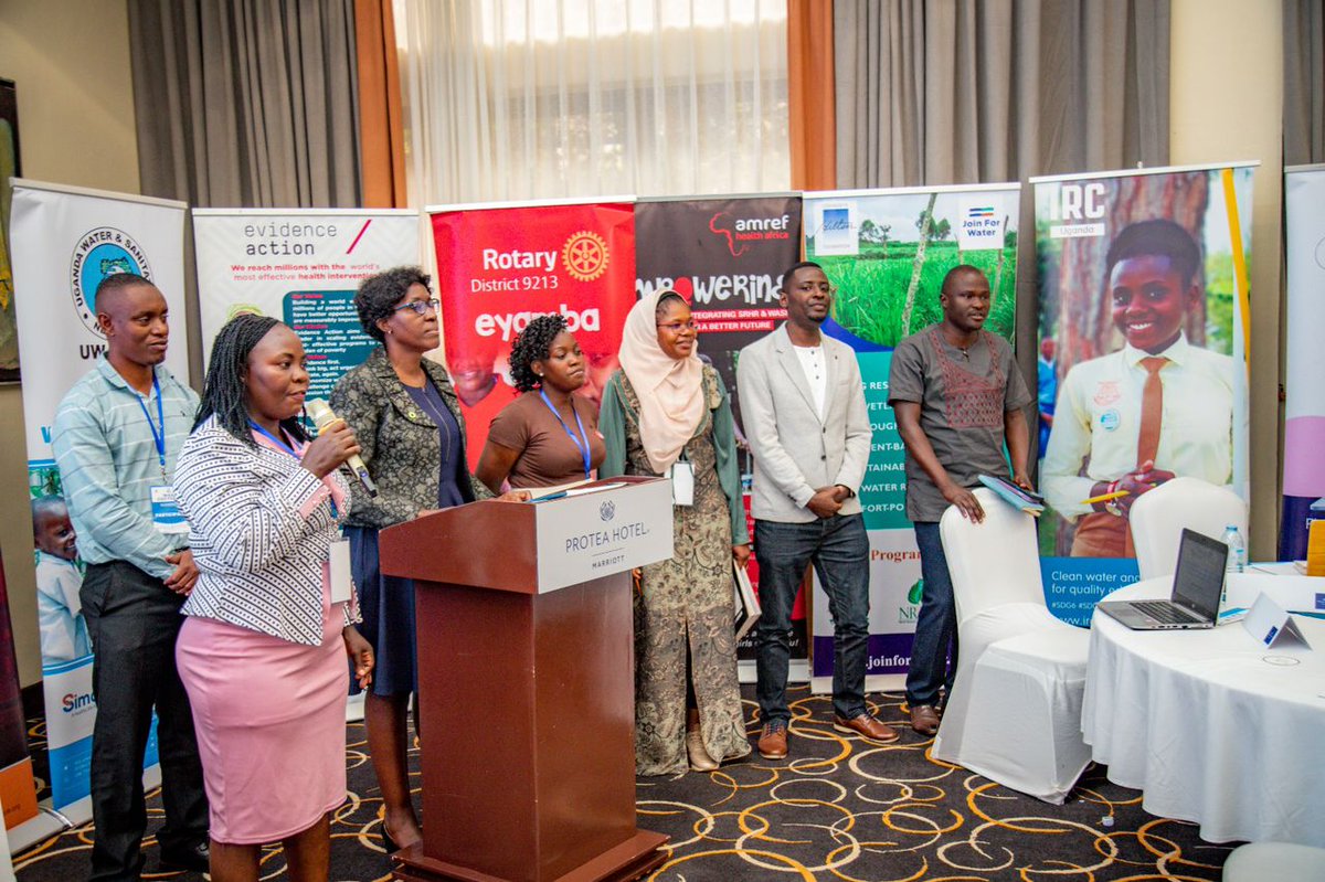 Amref_Uganda's tweet image. At the @uwasnet #CSOForum2025, Teo Namata shared the Double Leach Pour Flush Toilet—a low-cost, eco-friendly model, turning waste into compost 🌱💧.
Sanitation that’s sustainable, dignified &amp;amp; empowering.
#WASH #Innovation #AmrefUganda