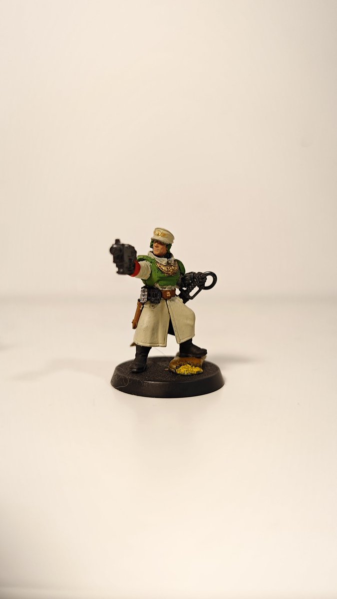 LordKomissar's tweet photo. Castellan 🎖️
Officer of Command Squad 🎖️
Commissar 🎖️

#AstraMilitarum #ImperialGuard #Warhammer40k #ForTheEmperor #CadianShockTroops #CadiaStands #HammerOfTheEmperor #ImperiumOfMan #Grimdark #WarhammerCommunity #MiniatureWargaming #TabletopGames #ImperialArmy #LemanRuss https://t.co/yKDssgIe1X