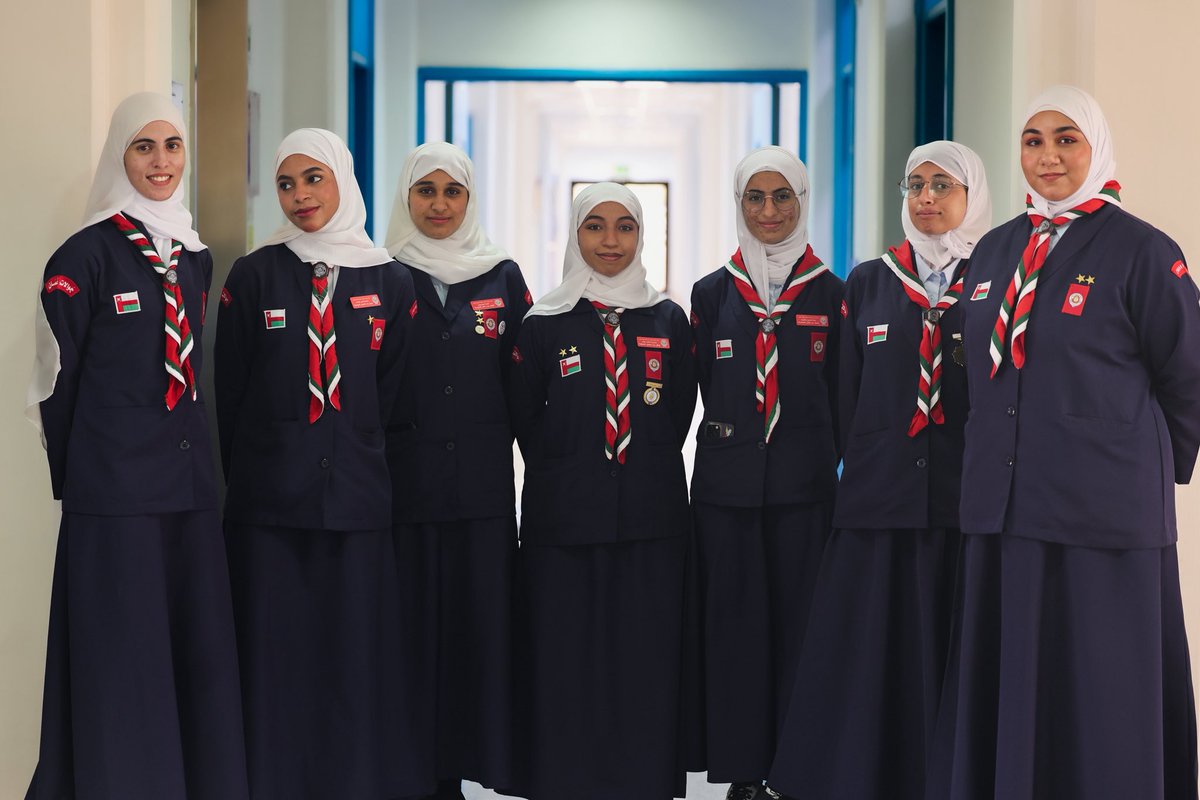 squ_rovers's tweet photo. بتعاونٍ متفانٍ ساهم الجوالة و الجوالات في تنظيم استقبال الطلبة المستجدين بالحرم الجامعي ⚜️. 

#جامعة_السلطان_قابوس #جوالة #جوالات #كشفي #كشفية_مشرقة #مغامرة #بحث #تحديات  #سلطنة_عمان #مسقط #صلالة #جسق #كشفيات 
#جوال #جوالة #تنظيم  #عمان #جامعة_السلطان_قابوس #مسقط https://t.co/dTyEG2oXEF