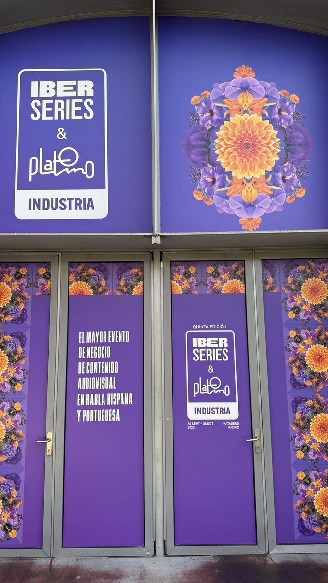 Mañana intensa y muy interesante en Matadero Madrid. 

Primero, grabando contenidos del curso de #Marketing e #IA en La Casa del Lector para la Fundación Germán Sánchez Ruipérez y su escuela PARIX 📚.

Después, explorando nuevas ideas y formatos de producción audiovisual para