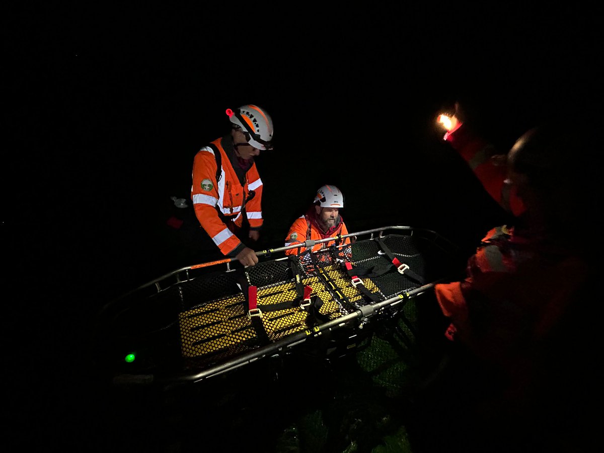 This week at our monthly Team Leader training, our volunteers were given multiple scenarios to challenge their skills and to increase learning for what they may face on a live callout.

We would like to thank Upton Country Park for allowing us to use their fantastic grounds.