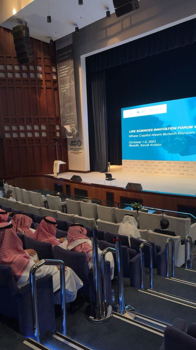 SYajh777's tweet photo. Best couple of days 🤝🤍

#KAIMRC #LSIF2025 https://t.co/J7Rw0NuKnP