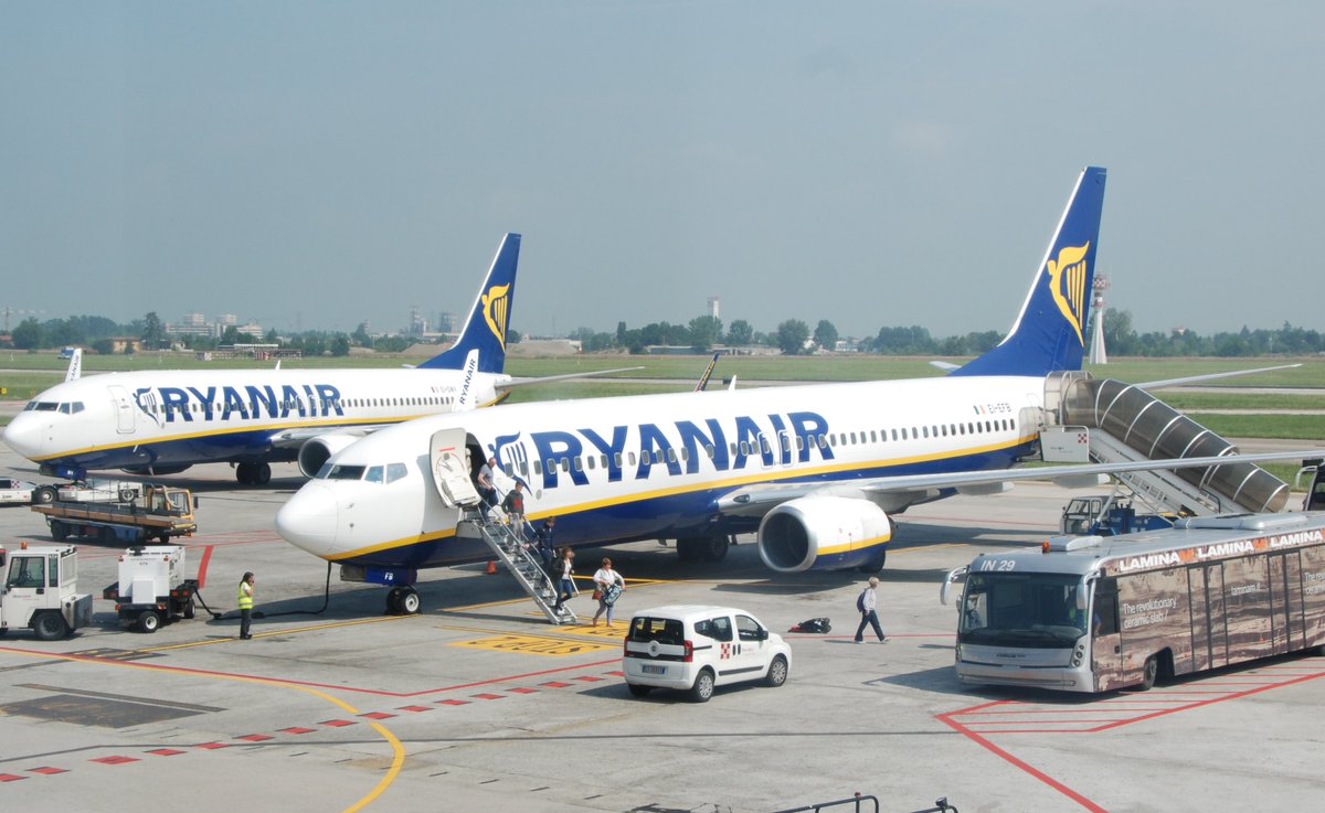 semsozkok's tweet photo. İrlanda’ya ait hava yolu şirketi Ryanair, Tel Aviv’e yapılan tüm uçuşlarını süresiz olarak iptal etti. https://t.co/2XaQqxo03p