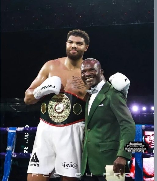 Memorable photos from the #ChaosintheRing card.

Your #RingAnnouncer here with the New <a href="/WBABoxing/">WBA Boxing</a> Africa Continental Heavyweight Champion, Emmanuel Odiase.
#EmmanuelOdiase

Congratulations to the new champ.

#balmoralgroupPromotions 
<a href="/amirkhanpromo/">amirkhanpromotions</a>
<a href="/DAZNBoxing/">DAZN Boxing</a>