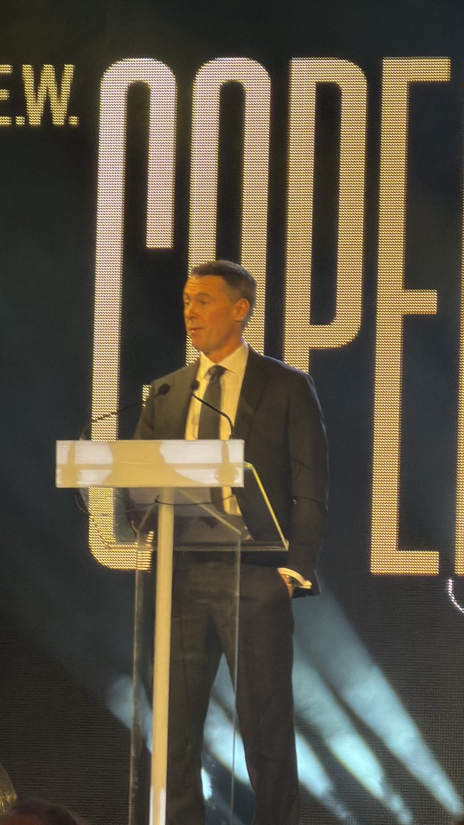 Craig McRae congratulates Nick Daicos on coming runner-up in the Brownlow Medal: “Maybe a few more 16 disposal games might get you there next year.”