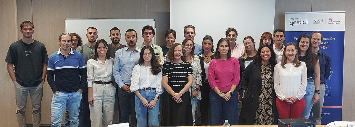 empresasjcyl's tweet photo. 👉Angela Fernández Curto, de @CienciaGob estuvo con los #Gestidi donde resaltó la importancia de la I+D no solo en las empresas, sino en todo nuestro entorno.
🧩Además 8 #clústeres compartieron su experiencia para acelerar el desarrollo de #CyL
#ICECYL #RiS3Cyl #Formación @CEUCYL https://t.co/RcwoIn8yca