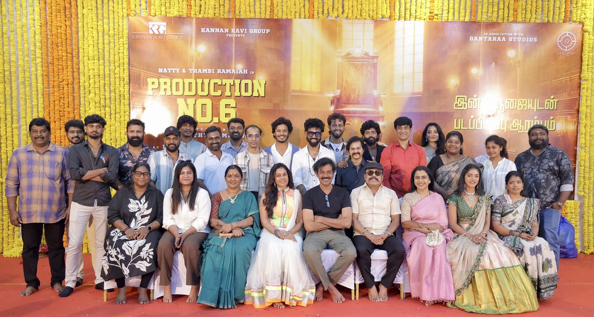 KollywudTrends's tweet image. .@KRGOffl&apos;s Production No.6 kicks off with pooja!

A political satire by #KannanRaviGroups x #GantaraaStudios 🎥

Dir. @umapathyramaiah teams up with #ThambiRamaiah (story/dialogues)

#KannanRavi #DeepakRavi @Gantaraastudios @natty_nataraj @IamChandini_12 @ShritaRao @DarbukaSiva