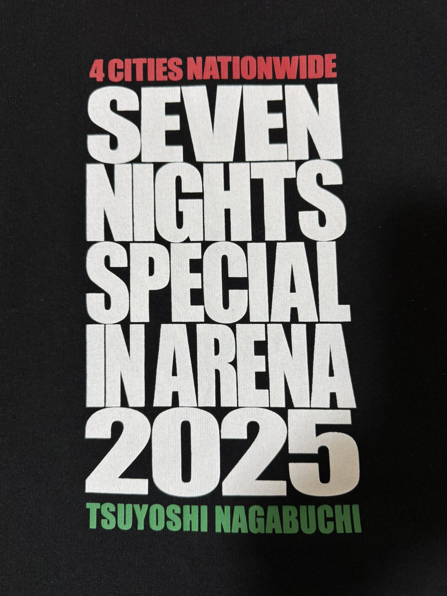 ya2n2n's tweet photo. 大阪城ホール初日　ぼっち参戦で始まるまでは、ちょい寂しかったけど。。。。開場して着席。お隣さんも、ぼっち参戦。少しおしゃべり出来て嬉しかったな〜、お隣さん　はじめて行った、長渕ライブは、JEEPツアーだって凄い羨ましい限りです✨　楽しい時間をありがとうです。 https://t.co/dtvdp0ETLZ