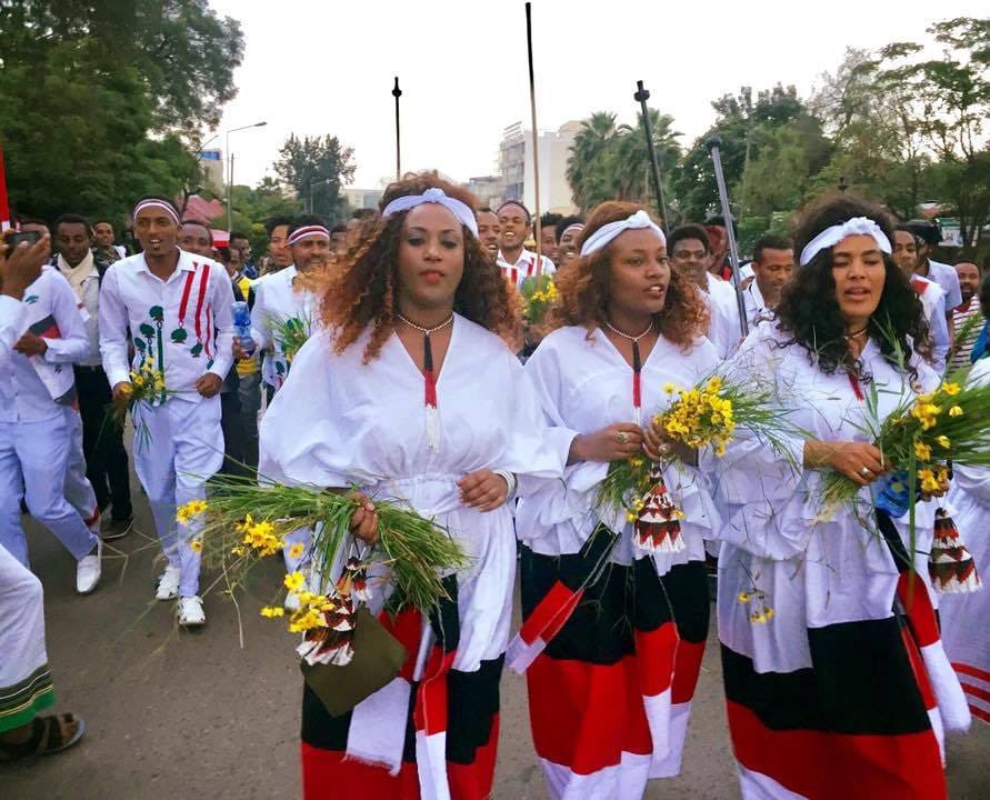 TayeAtske's tweet photo. እንኳን ለኢሬቻ የምስጋና ቀን በሰላም አደረሳችሁ።
በዓሉ የደስታ፣ የብልጽግ እና የበረከት ይሆን ዘንድ እመኛለሁ። 

Baga Irreecha Malkaa nagaan geessan. Ayyaanichi kan gammachuu, kena badhaadhinaafi kan eebbaa akka ta'un isiniif hawwa. https://t.co/0ZGOC2nDAN