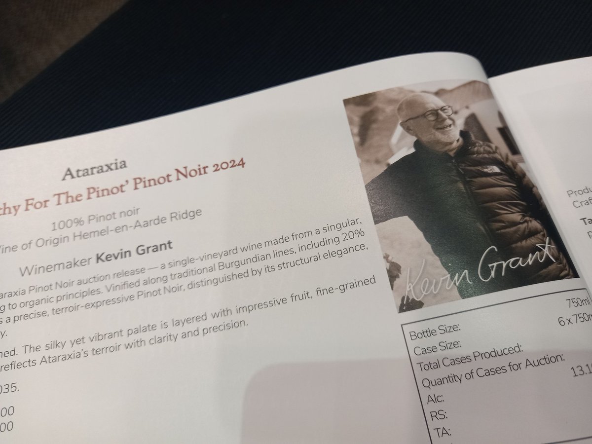 Fiona McDonald (@fionamcdonaldsa) on Twitter photo First lot under the hammer at the 2025 <a href="/CapeWinemakersG/">CapeWinemakersGuild</a> - 54 bidders online and more in the room with <a href="/Strauss_and_Co/">Strauss & Co</a> doing the business. 12 bottles knocked down for R15 000. #CWG2025 First lot under the hammer at the 2025 <a href="/CapeWinemakersG/">CapeWinemakersGuild</a> - 54 bidders online and more in the room with <a href="/Strauss_and_Co/">Strauss & Co</a> doing the business. 12 bottles knocked down for R15 000. #CWG2025
