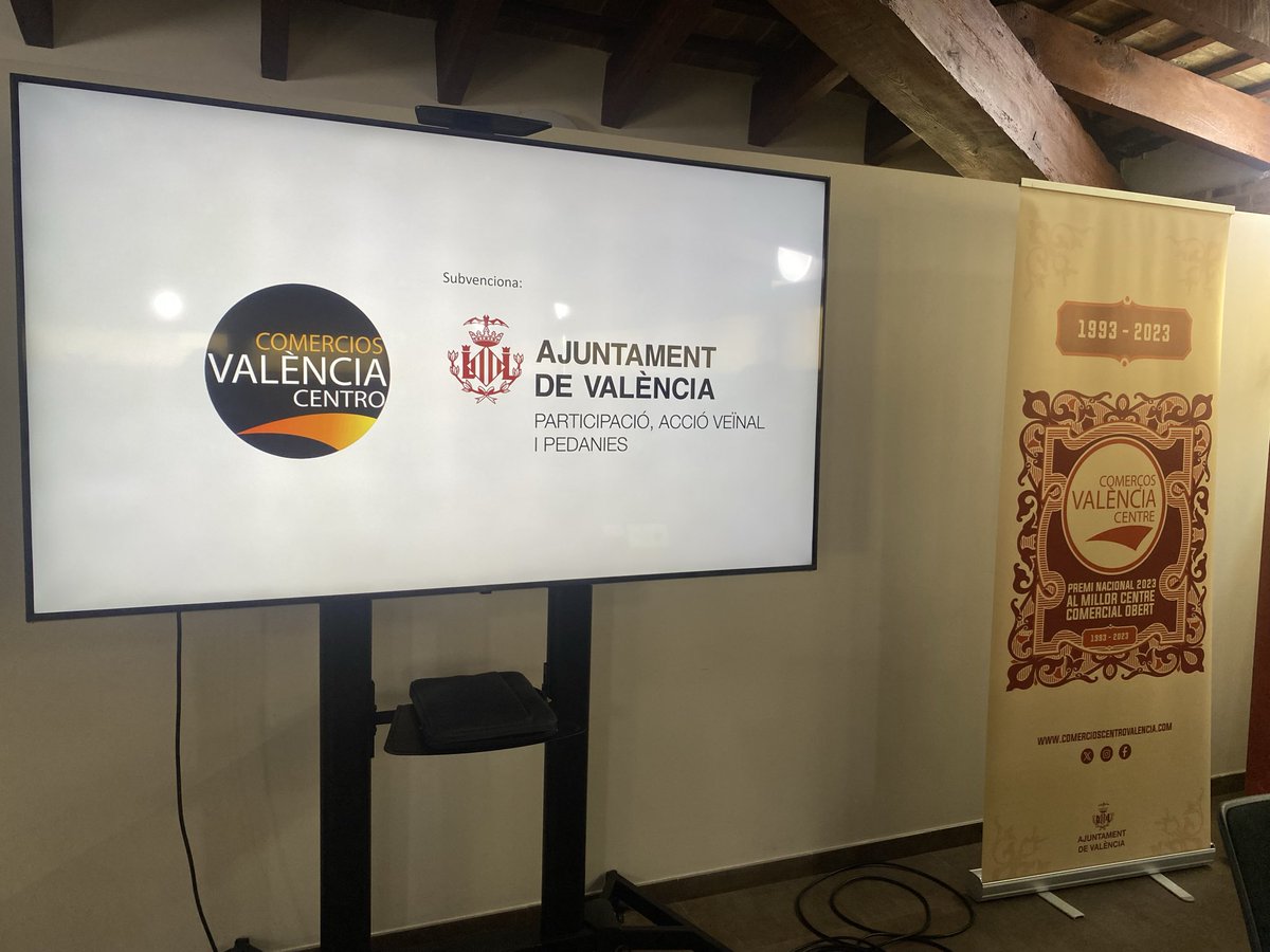 Hoy hemos realizado la segunda sesión informativa sobre la inminente llegada de #verifactu 🖥️

Gracias a todos por vuestra asistencia y por vuestro compromiso con la de nuestro comercio. ¡Seguimos trabajando para hacer de nuestro centro un referente! 🧡

#comercioscentrovalencia
