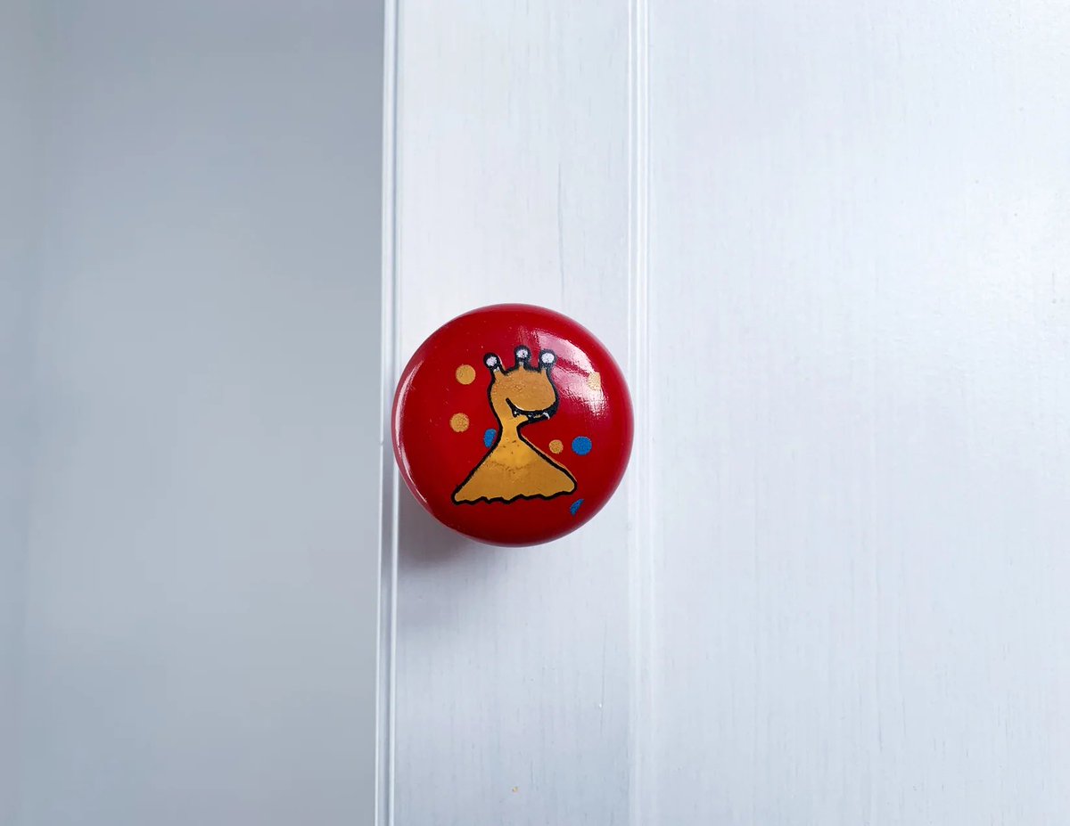 🚪✨ Transform your furniture for just £1 each! From dinosaurs 🦖 to fairies 🧚, gaming 🎮 to rainbows 🌈, some of our fun themed door knobs are now in the Little Ragamuffin Sale.
Don’t miss out – while stocks last!
👉 littleragamuffin.co.uk/collections/sa…
#DoorKnobs #HomeDecor #BargainFinds