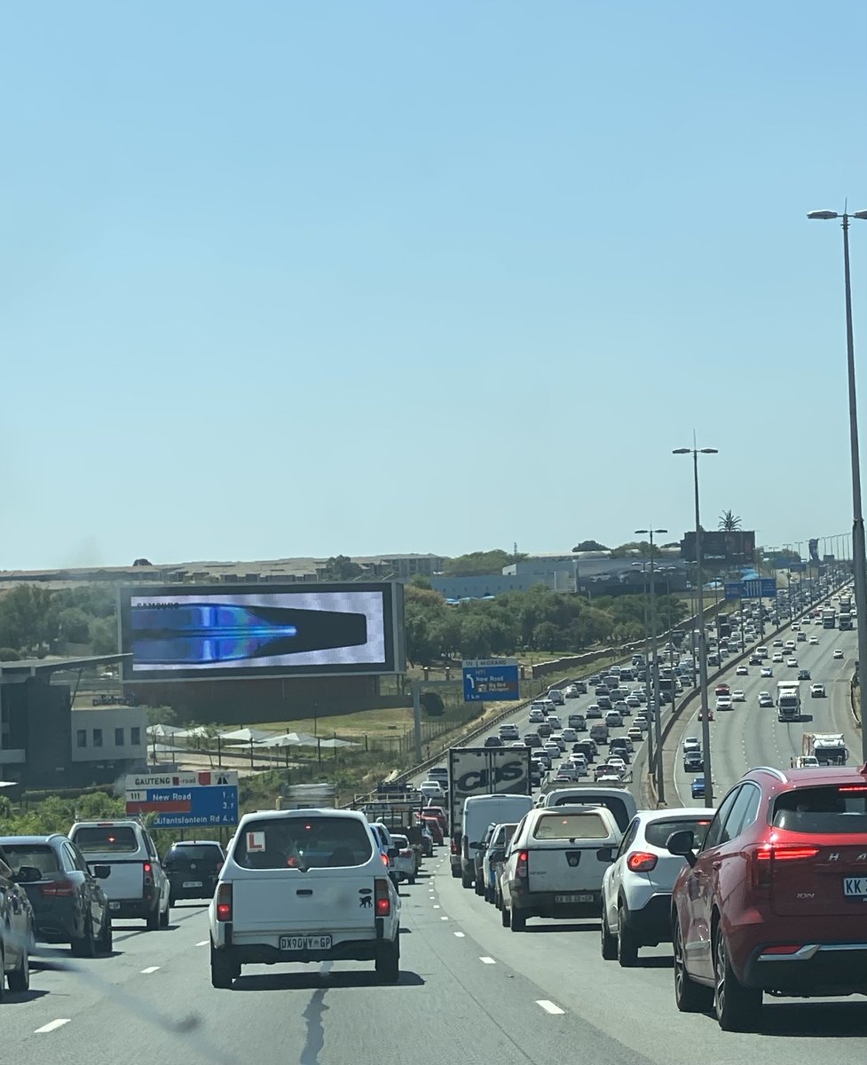 It is not even 13:00.

When do you guys work?