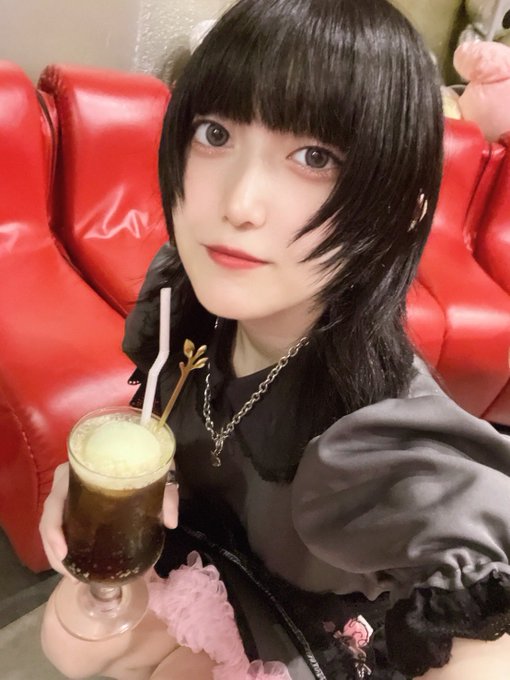 LOOP秋葉原メイド&ダーツバーのツイート