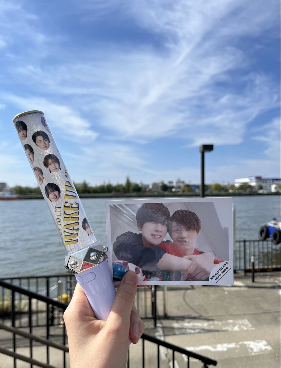 hibino_siawase's tweet image. 中村嶺亜さま、井上瑞稀さま、
入所16周年おめでとうございます。
長い旅路を経て同じグループになった2人、シンメもすることになった2人。
おふたりのアイドルが今までもこれからも大好きです。

 #井上瑞稀入所16周年
#中村嶺亜入所16周年
#みじゅれあ入所16周年
#中村井上
#KEYTOLIT