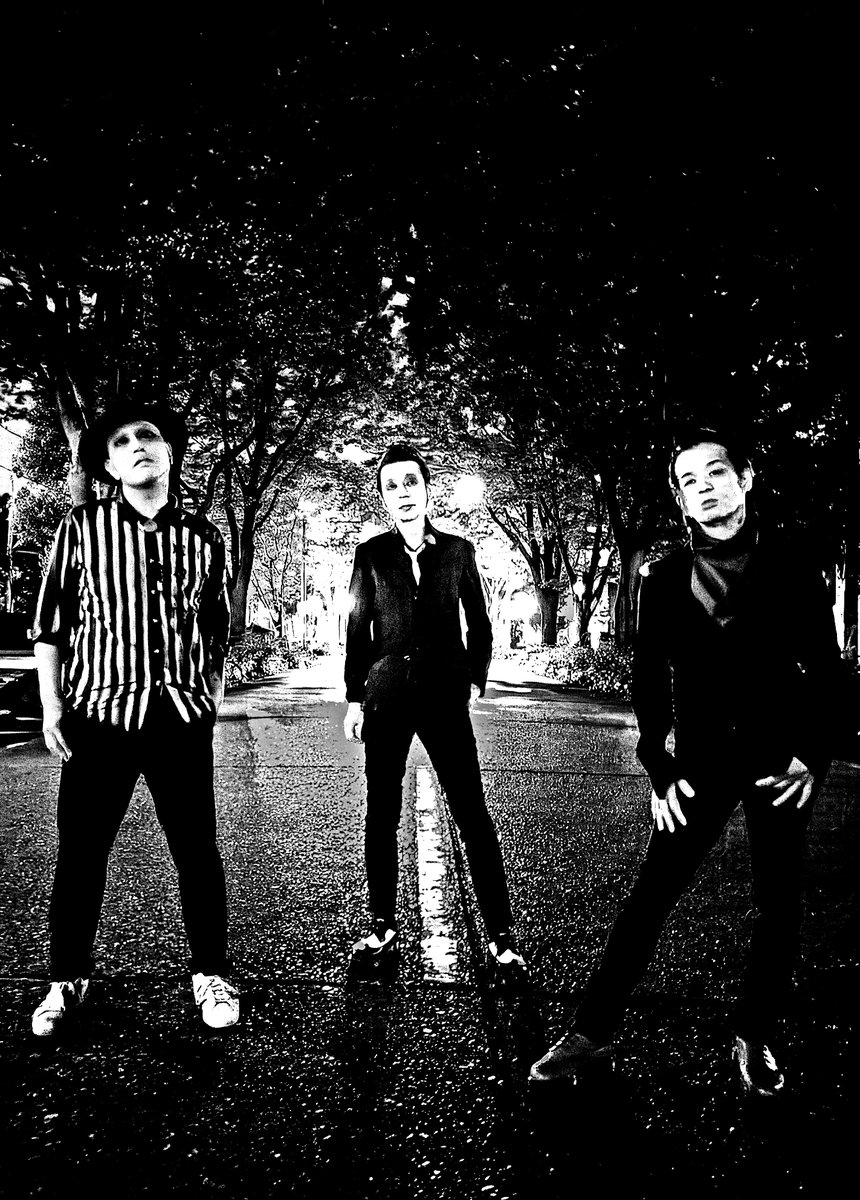 tomas69b's tweet image. 明日！First mini Album レコ発
THE KOOL OPERATORS⚡️
in TOKYO
新宿UNDERGROUND Azzitto1224
でわでわカムカムサンダｧｧｧ…
Σ\(￣▽￣)/ﾋﾞｼｯ⚡️
ハデに落雷するぜ⚡️
そして美味しいものも食べるぜ⚡️
お酒も飲むぜ(出番後笑)⚡️
全部みんなで楽しもう⚡️
スペシャル！！

#thundertomas⚡️