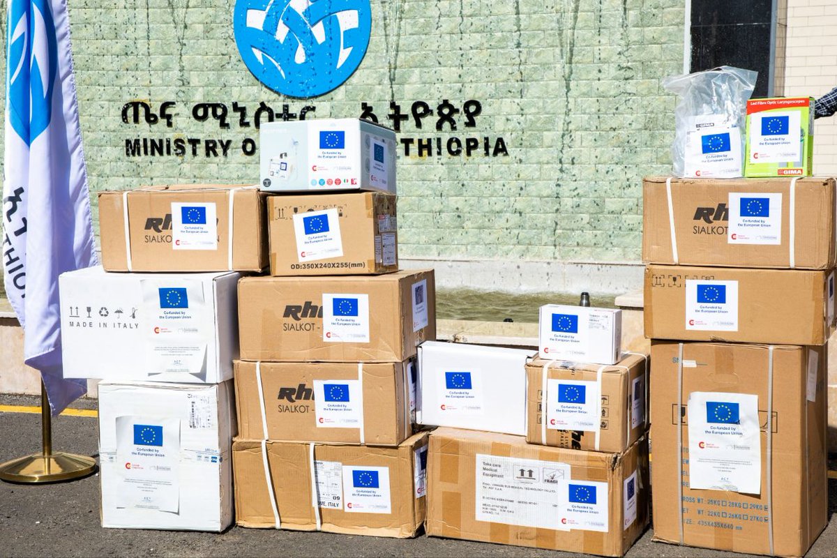Today, Ambassador Guillermo López Mac-Lellan of Spain joined H.E State Minister Seherela Abdulahi, Agnieszka Karpinska of the EU, and Luca Carpintieri of Italy for the handover of €880,000 in advanced medical equipment 🩺to 6 Ethiopian university hospitals. <a href="/AICSAddisAbeba/">AICS Addis Abeba</a>