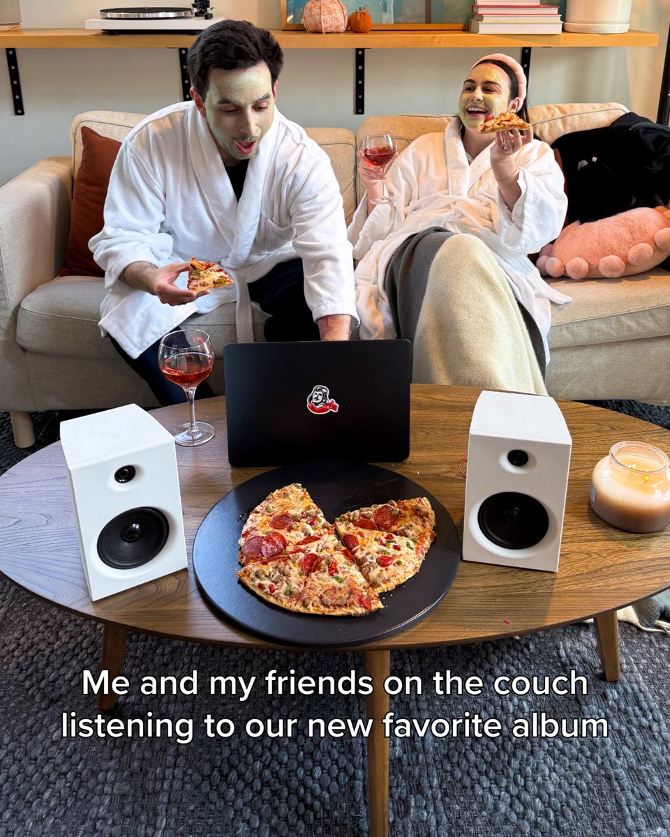 The last countdown powered by a pizza timer ⏲️