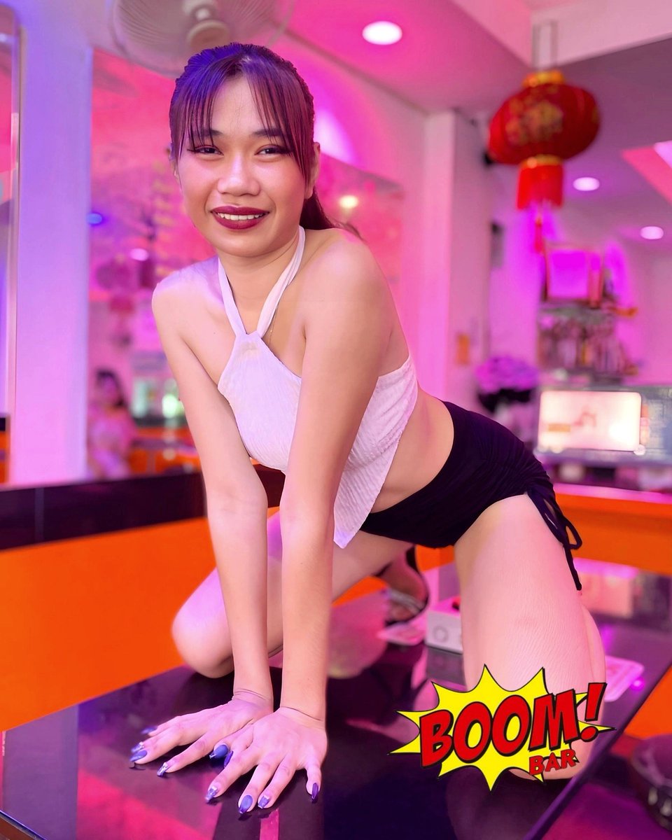 boom-bar-soi-lk-pattaya-pattaya-boom-posts-x