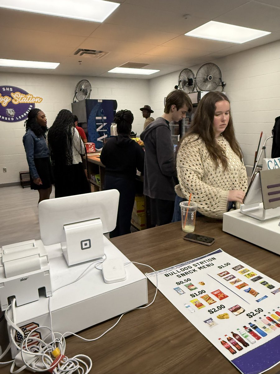SHSDECA7's tweet image. 💜💛 What a week at the Bulldog Station! From stocking shelves to serving smiles, our team showed what it really takes to run a student-based enterprise. 🐾
Proud to close out #DECASBEWeek with the best Bulldogs around! @SmyrnaBulldog #onlyoneSHS