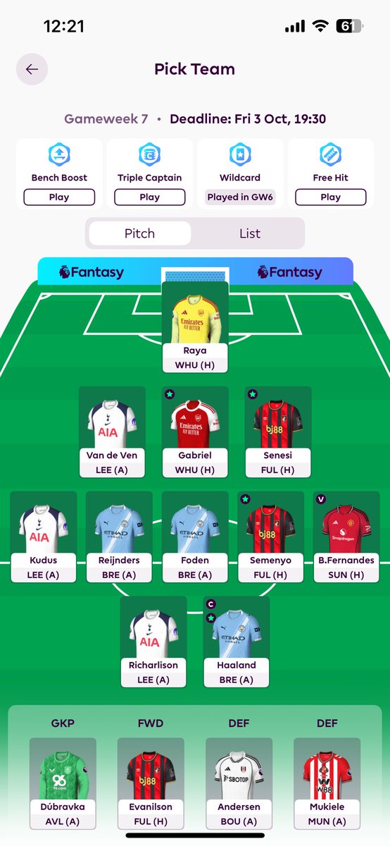 vbergstroms's tweet photo. @fplsverigetv @JohnsonBjorn @Hankdylan @SabriAlexander1 @JrAlexandersson BB, TC eller lämna? Evanilson före någon annan? Forza Björnley! 💛❤️💙 https://t.co/oRFAMyUPBh