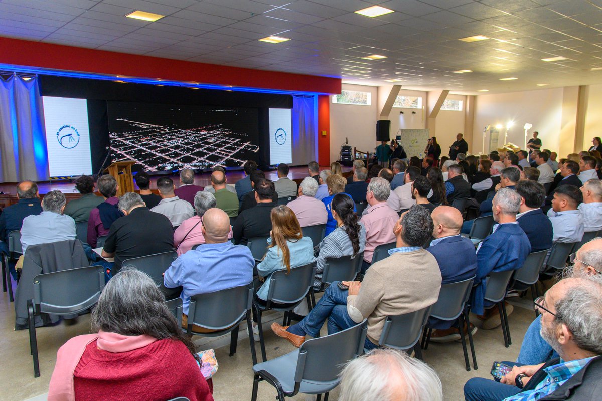 PLAN DE ALUMBRADO PÚBLICO EFICIENTE E INTELIGENTE
En marcha la tercera etapa

Con la entrega de nuevas luminarias LED, avanzamos en un objetivo concreto: que el 91% del alumbrado público provincial funcione con tecnología eficiente, segura y sostenible.

Entre los resultados más