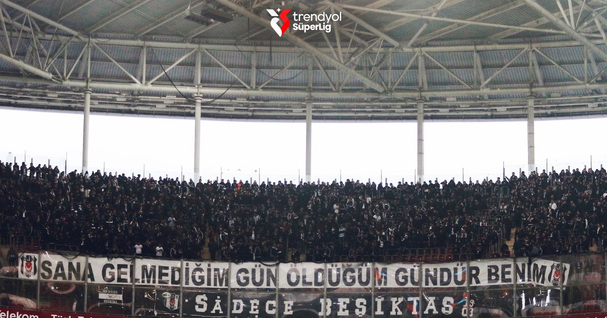 Galatasaray deplasmanında Beşiktaş tribünü.

#TrendyolSüperLig I #GSvBJK
