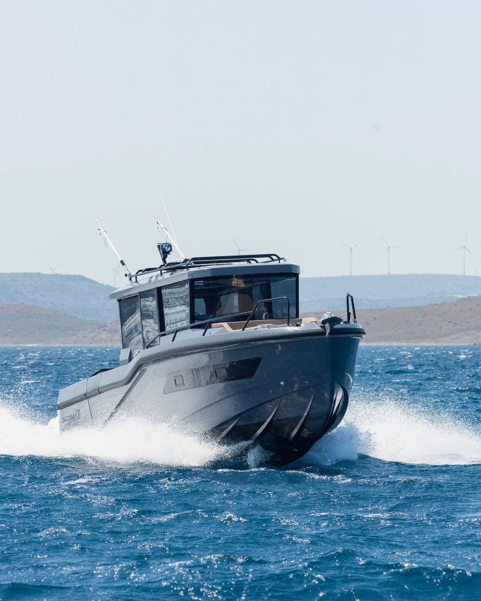 dromeasyachts's tweet photo. As the Mediterranean yachting season wraps, eyes turn to the Caribbean. Ready for island-hopping, bluewater runs, and winter cruising? Secure your Dromeas now for 2026. Start with the right boat: D28, D33, or D38. https://t.co/wGqtP73V8w