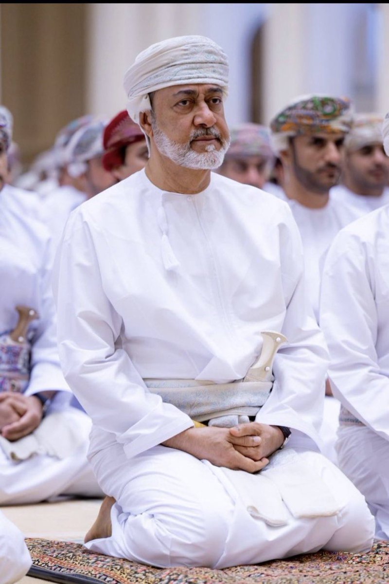 _4sat_'s tweet image. #هيثم_بن_طارق

اللهم احفظ سلطاننا #هيثم_بن_طارق وأيده بالحق وايد به الحق يا رب العالمين .