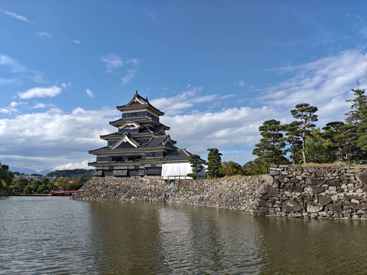 teaoyama's tweet photo. 2025年度日本火山学会秋季大会に聴講者として参加しておりました。
新燃岳セッションやポスター発表など、色々な新しい研究発表を聞けてとても楽しかったです！
声かけてくださった皆さんありがとうございました🙇 https://t.co/aIlb6F8Cj1