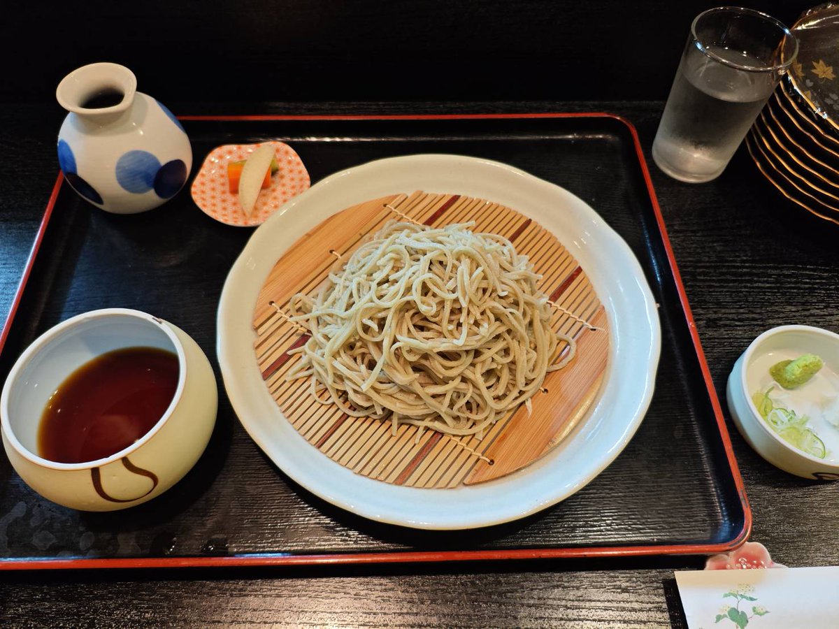 teaoyama's tweet photo. 2025年度日本火山学会秋季大会に聴講者として参加しておりました。
新燃岳セッションやポスター発表など、色々な新しい研究発表を聞けてとても楽しかったです！
声かけてくださった皆さんありがとうございました🙇 https://t.co/aIlb6F8Cj1