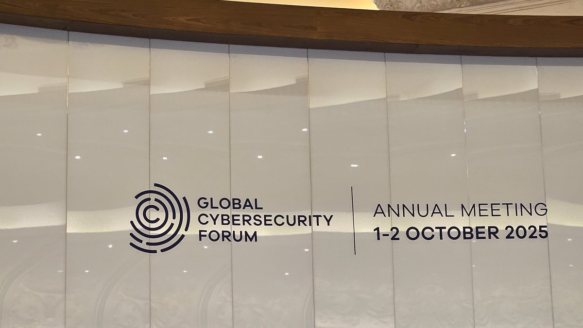 CarS1767181's tweet image. حضرت المنتدى الدولي للأمن السيبراني، تجربة ثرية مليئة بالمعرفة والنقاشات الملهمة. شرف كبير أني كنت جزء من هذا الحدث العالمي، واستفدت كثير من اللقاءات والجلسات. #CybersecurityForum