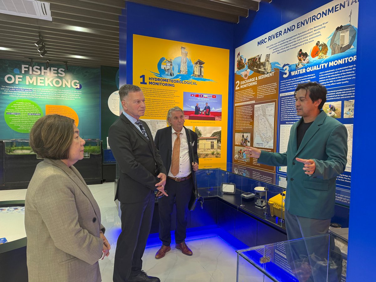 MRCMekong's tweet image. CEO Busadee Santipitaks welcomed Mr. Hans-Ulrich Südbeck, Ambassador of 🇩🇪 to 🇱🇦, for a courtesy visit and exchanged views on strengthening cooperation between Germany and the MRC to further advance the sustainable management of the Mekong River.
#MRC #DevelopmentPartners