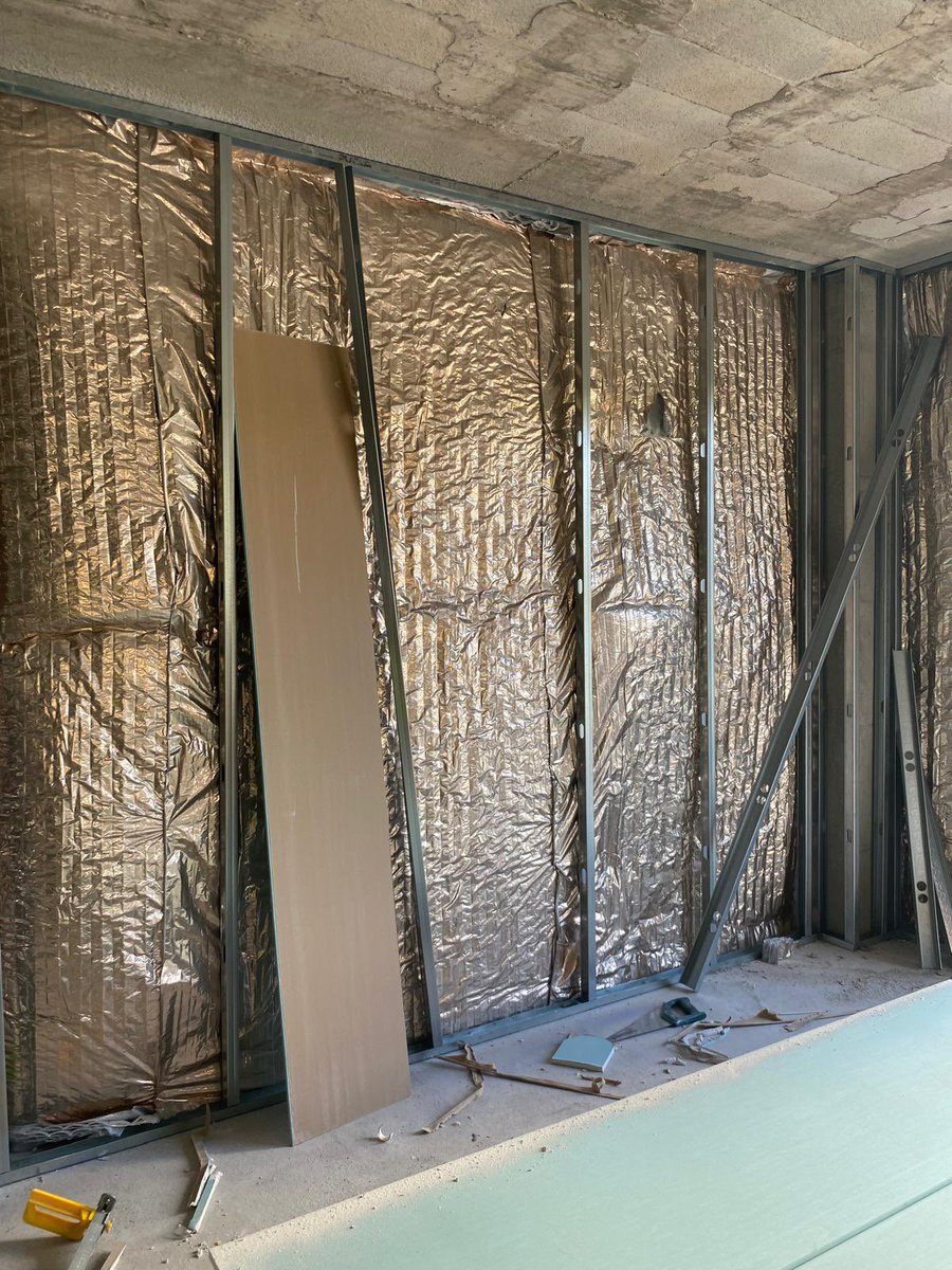 18 viviendas en Teatinos (Málaga)

🏗️ Promotora: Parque Málaga
📐 Arquitectura: aGAS-arquitectos García Alba
🏢 Constructora: AGP
🛠️ Instalador: Catycam
🔸 1300 m² de HYBRIS 75 mm

¡Gracias por confiar en ACTIS!

#Actis #Hybris #Aislamiento #Málaga