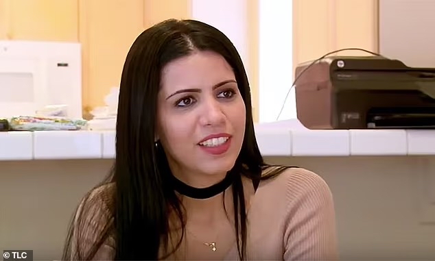 MrMarkHenley's tweet image. Reality TV star begins reversing her cosmetic surgery after spending over $100,000 to transform her appearance dailymail.co.uk/femail/article… #cosmeticsurgery @DailyMail