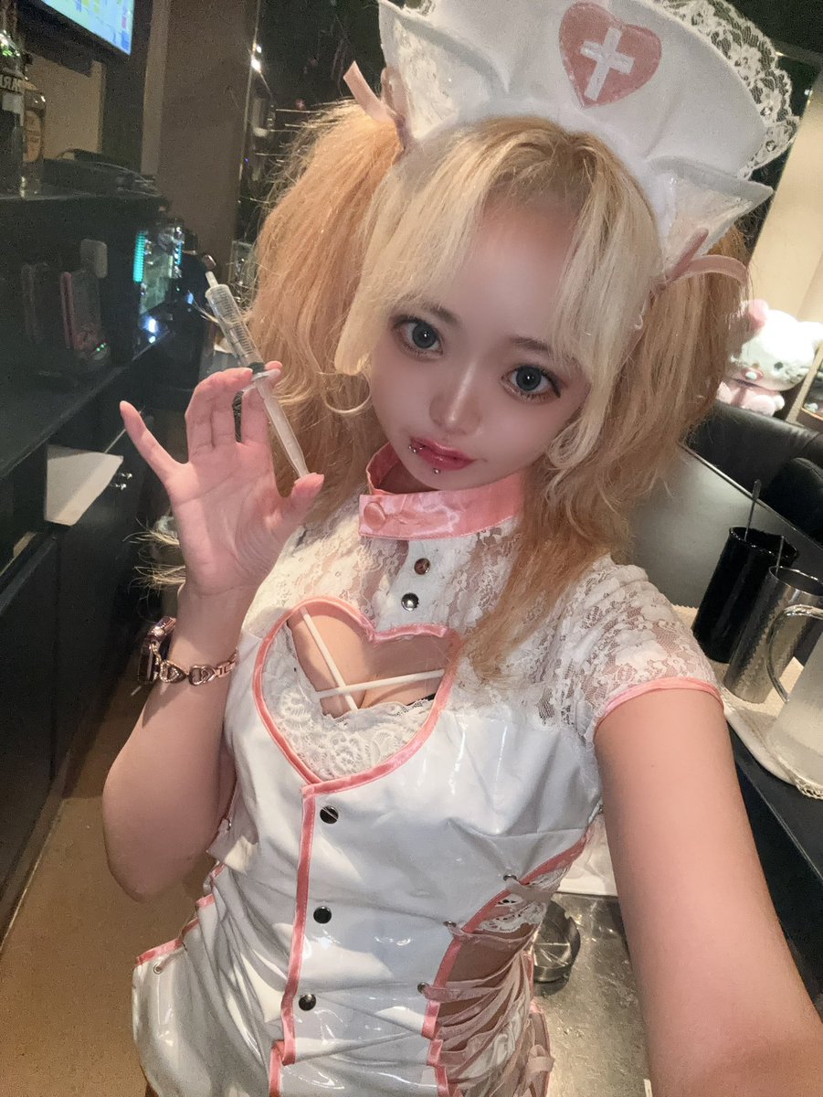 お注射しますよ～痛くないですよ～💉💘