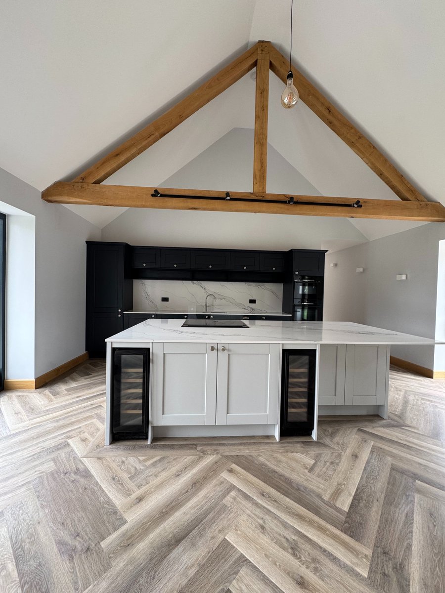 TeforeInteriors's tweet photo. At Tefore, we create bespoke fitted kitchens near you that are stylish, practical, and made for the way you live. 
https://t.co/piAxgyl7GG

#fittedkitchens #kitchendesign #localkitchencompany #HomeLife #bespokekitchens #redditch https://t.co/y2J8qKcmQl