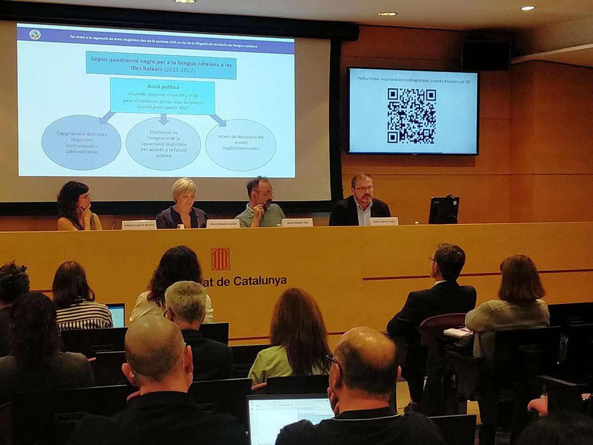 <a href="/aflorsmas/">Avel·lí Flors Mas</a> <a href="/OnaDom/">Ona Domènech</a> <a href="/llenguacatalana/">Política Lingüística</a> <a href="/cpnlcat/">Consorci per a la Normalització Lingüística</a> <a href="/justiciacat/">Justícia</a> <a href="/educaciocat/">Educació</a> <a href="/filcatUB/">FilCat UB</a> <a href="/conselladvocat/">Consell de l’Advocacia Catalana</a> <a href="/Forumadvocacia/">Fòrum Advocacia de la Generalitat</a> <a href="/llabresfuster/">Antoni Llabrés Fuster</a> <a href="/jsolercarbonell/">Josep Soler</a> <a href="/DrSheilaQueralt/">Sheila Queralt | Lingüista Forense</a> <a href="/sergimorales/">Sergi Morales-Gálvez</a> <a href="/maitepuigdevall/">Maite Puigdevall</a> <a href="/SOCS_IEC/">Societat Catalana de Sociolingüística</a> <a href="/GELA1092/">GELA</a> <a href="/GRESIB_CDSIB/">GRESIB - CDSIB</a> <a href="/optimotcat/">Optimot</a> <a href="/ICABarcelona/">ICAB · Advocacia Barcelona</a> <a href="/CuscUB/">CUSC-UB</a> <a href="/glidiUB/">GLiDi</a> <a href="/rosersalbert/">Roser Serra i Albert</a> <a href="/ConesaAlbert/">Albert Conesa</a> <a href="/mariacucurull/">MCC</a> <a href="/urrutia_inigo/">Iñigo urrutia</a> <a href="/MarzalReyes/">Reyes Marzal Raga</a> <a href="/FMCmunicipis/">Federació Municipis</a> <a href="/ACMunicipis/">Associació Catalana de Municipis</a> <a href="/juristeslocals/">Juristes Locals</a> <a href="/DerechoUIB/">Facultat de Dret UIB</a> <a href="/Dret_UB/">Facultat de Dret UB</a> <a href="/Dret_UAB/">Facultat de Dret UAB</a> <a href="/DretUPF/">Dret UPF</a> <a href="/Udgfdret/">Facultat de Dret de la Universitat de Girona</a> <a href="/juridiquesURV/">Facultat de Ciències Jurídiques - URV</a> <a href="/FDET_UdL/">Facultat de Dret, Economia i Turisme de la UdL</a> <a href="/somescola/">Somescola.cat</a> <a href="/RosaSensat/">Associació de Mestres Rosa Sensat</a> <a href="/ocbcat/">Obra Cultural Balear</a> <a href="/omnium/">Òmnium Cultural</a> <a href="/llenguacat/">Plataforma per la Llengua</a> <a href="/AccioCulturalPV/">Acció Cultural del País Valencià</a> <a href="/salellasadv/">salellas advocats</a> <a href="/iec/">IEC</a> <a href="/AVLoficial/">AVL</a> Torn per la taula rodona que integren <a href="/llabresfuster/">Antoni Llabrés Fuster</a> <a href="/ocbcat/">Obra Cultural Balear</a>, Benet Salellas <a href="/salellasadv/">salellas advocats</a> i Adelina Cabrera <a href="/ElRogle_MiA/">El Rogle</a> amb moderació de la professora <a href="/DerechoUIB/">Facultat de Dret UIB</a> Maria Ballester. Títol: “Fer front a la regressió de #DretsLingüístics des de la societat civil” #LlenguaCatalana