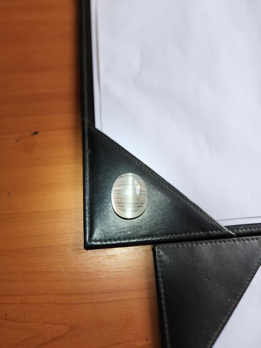 210.00 cts

노힛 캐츠아이 토파즈

#케이앤젬