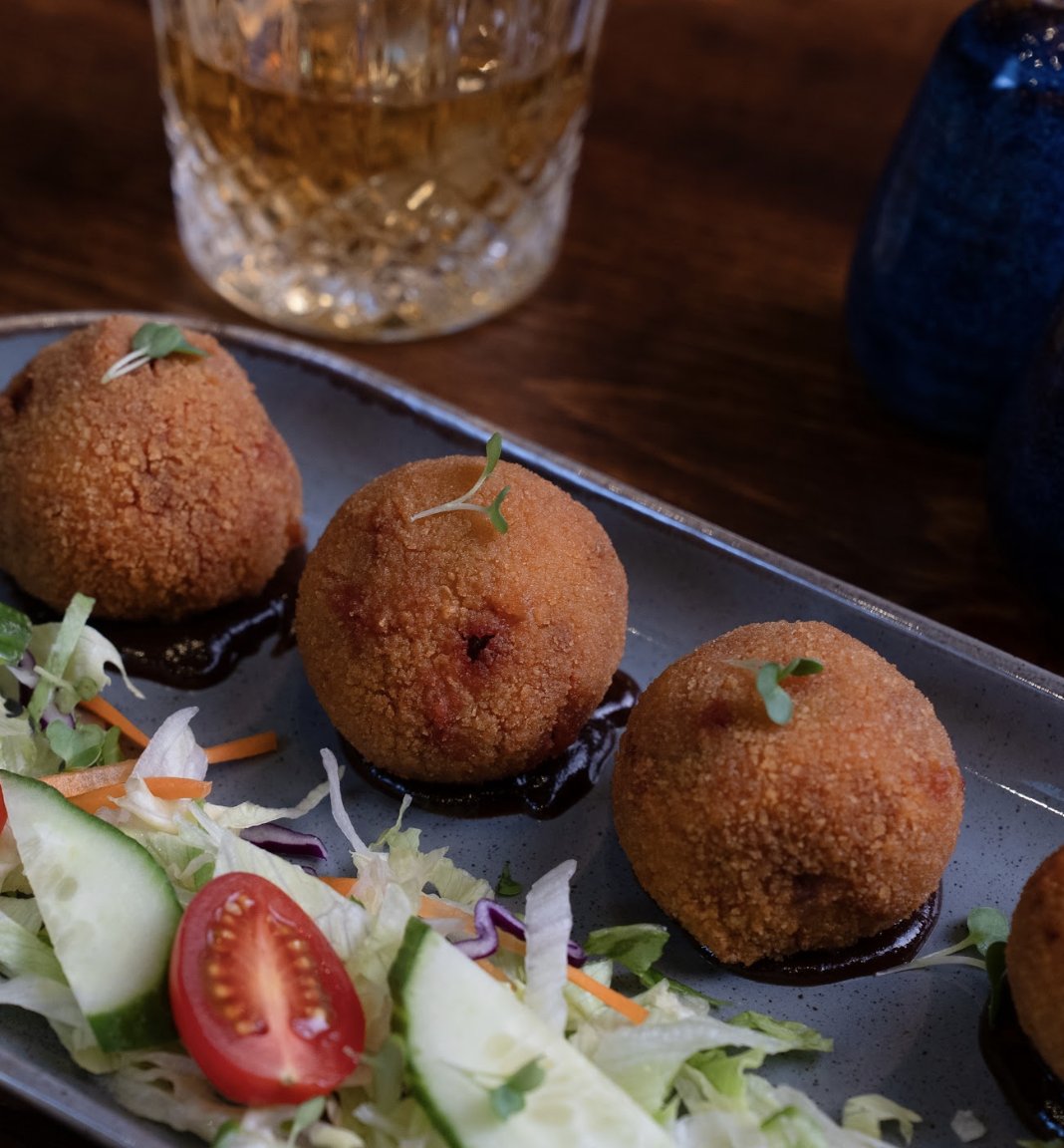 cafe_spice's tweet photo. Meet your new obsession 💜

Our Beetroot Aloo Chop is crispy on the outside, fluffy on the inside, with a cheesy, spiced kick that keeps you coming back for just one more bite.

It’s golden, it’s gorgeous… and it’s waiting for you at Cafe Spice. 

#CafeSpice #Foodie https://t.co/yxWEpFpRLG