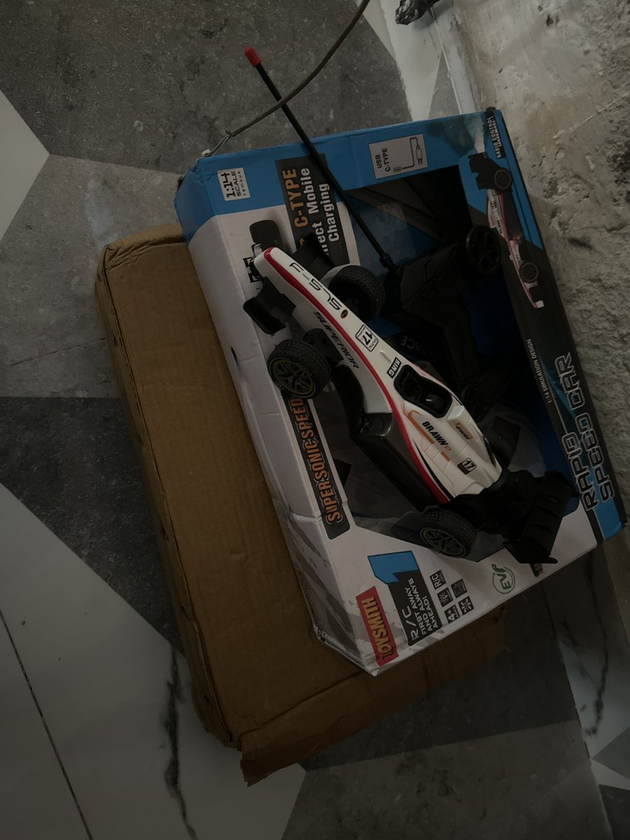 SameerSam0021's tweet photo. @Flipkart I kindly request a clear update — will I be receiving my order or a refund? I’ve followed up multiple times but haven’t received any clarity yet. Please confirm this once and for all @flipkartsupport https://t.co/RxUJFMR0Rp