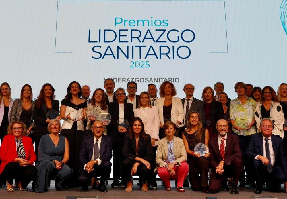 🏆La Consejería de Salud y Servicios Sociales recibe el Premio Liderazgo Sanitario en Enfermedades Raras 2025.

Más información: juntaex.es/w/20251003-la-…