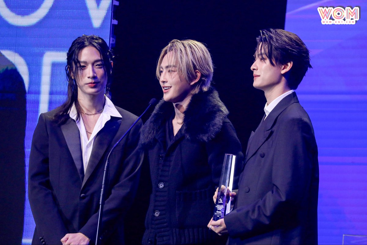 WOMENTERTAIN's tweet photo. ขอแสดงความยินดี ✨ " BUS because of you i shine " รางวัล  Best T-POP Influencer Award " ในงาน " Thailand Influencer Awards 2025 by Tellscore "

#TIA2025xBUS 
#ThailandInfluencerAwards2025 #TIA2025 #Tellscore #CreatorsOfChange
#ThailandInfluencer
#BUSbecauseofyouishine
#NEXnattakit #HEARTchuthiwat #KHUNPOL