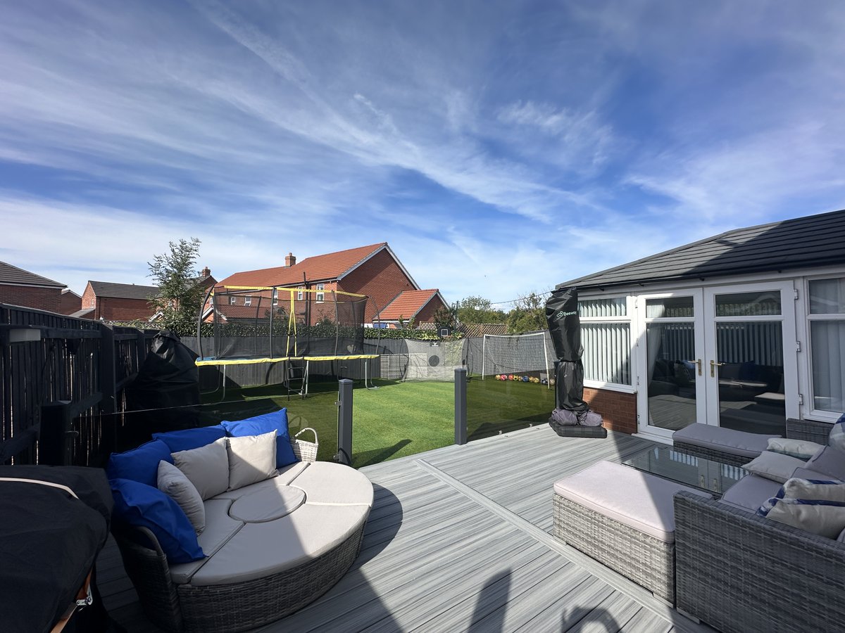 Huntsmans Chase, New Waltham, Grimsby, DN36 4WS - £310,000

- Four Bedrooms
- Remodelled Kitchen
- Solar Panels
- Westerly Facing Rear Garden
- Popular &amp; much sought after development

Full Details tinyurl.com/p3zs4457

#ForSale #Familyhome #Residential #Fourbedrooms