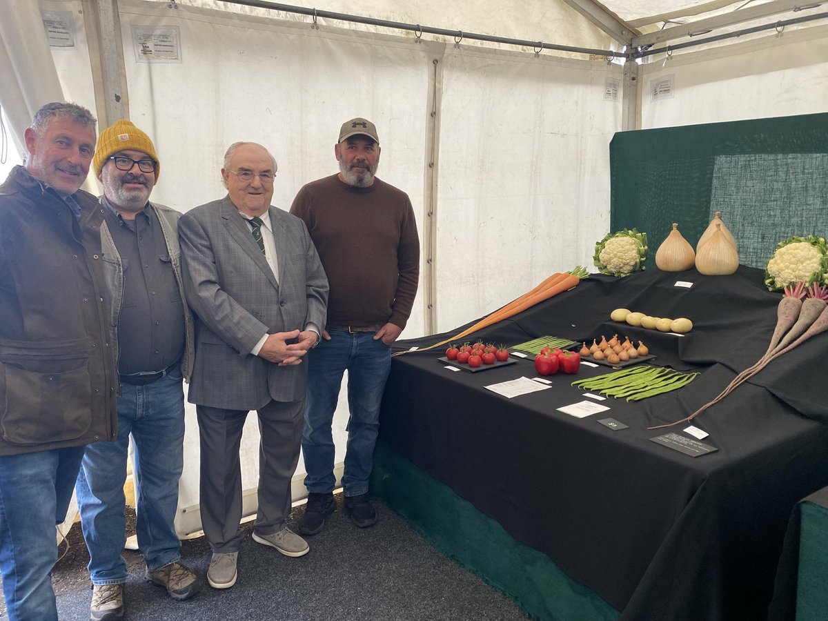 Medwyn Williams tweet media