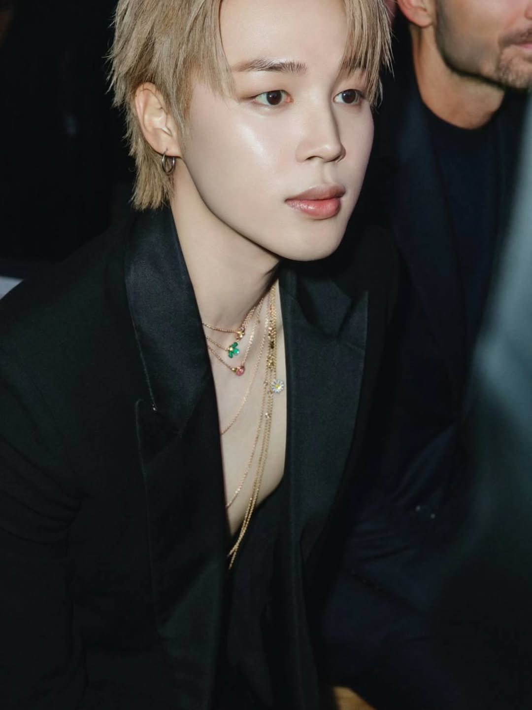 BTS  ジミン Jimin's MUSE🪞 (@OT7_06_13) / X