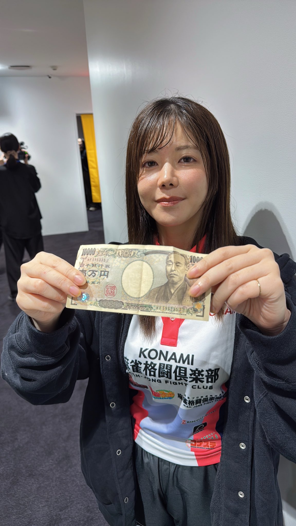 まあさん adidas Dresses the ZX8000 in Court Green and Screaming Pink