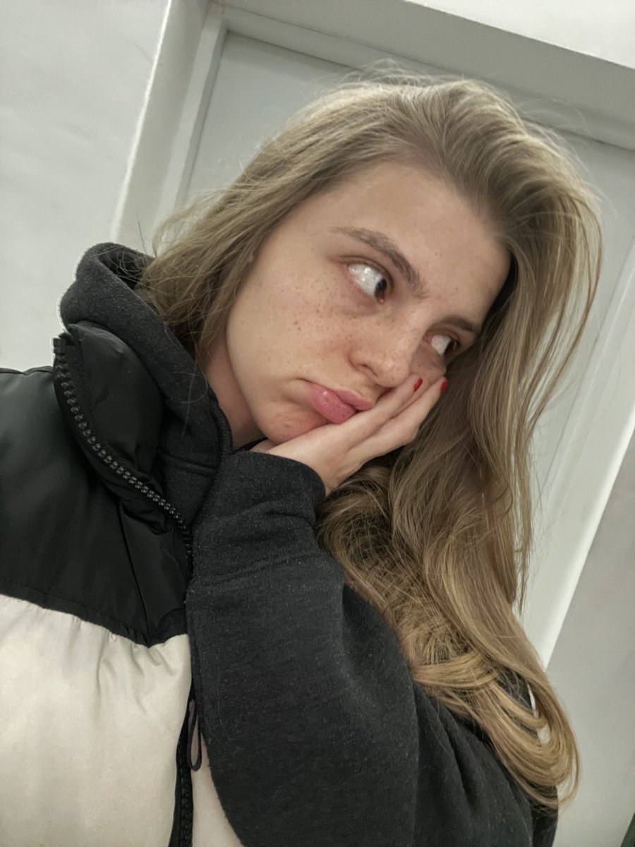 Friday vibes hahah 
wen Monday?